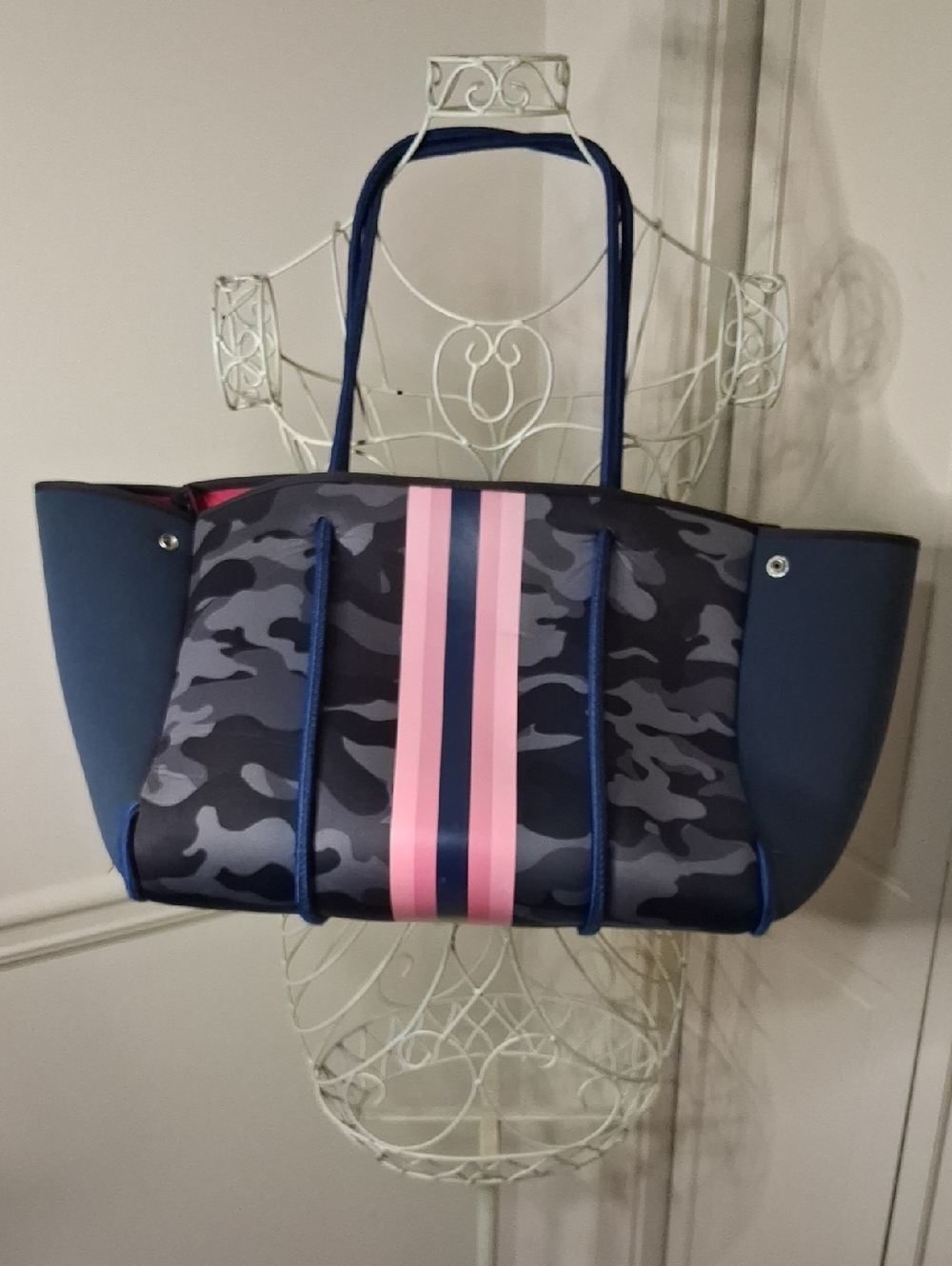 HAUTE SHORE Navy Camo Tote with Pink Stripes